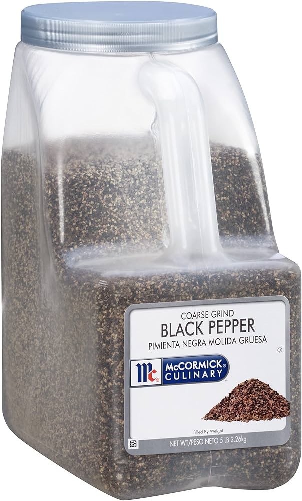 Freshly Ground Black Pepper for Seasoning